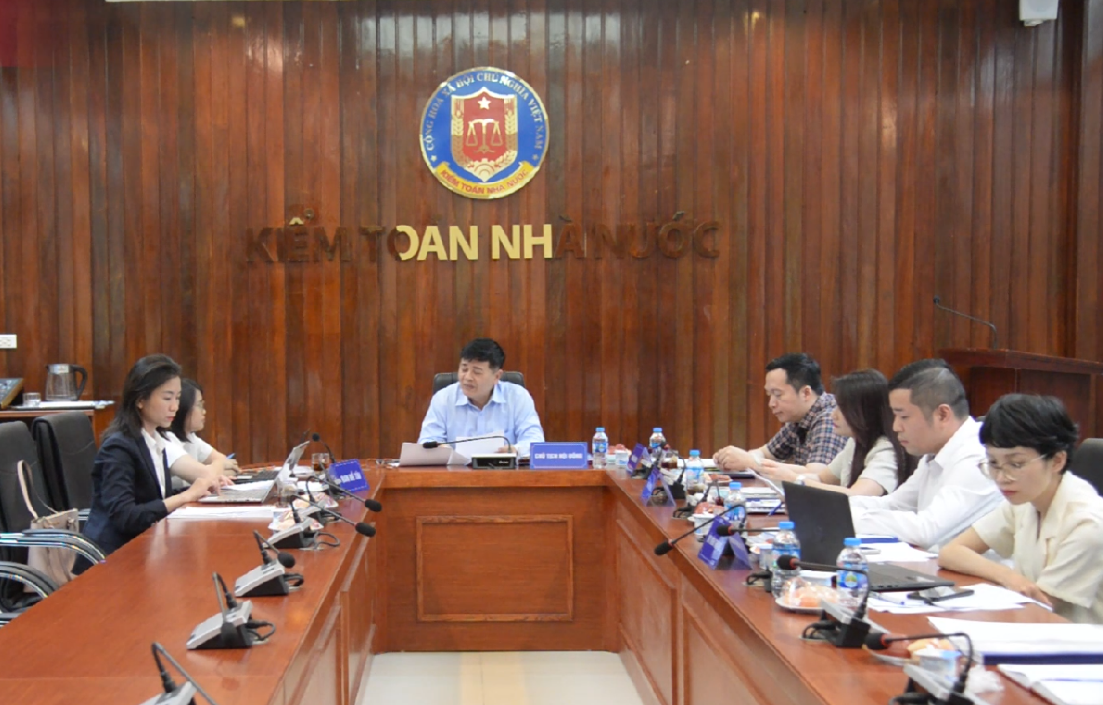 Vận dụng phương pháp tiếp cận kiểm toán dựa trên đánh giá rủi ro và xác định trọng yếu trong kiểm toán hoạt động