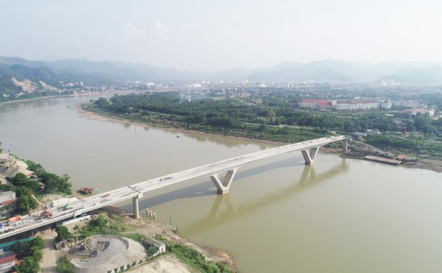 Thủ tướng Chính phủ đôn đốc triển khai nhiệm vụ cấp bách phục hồi, phát triển kinh tế-xã hội