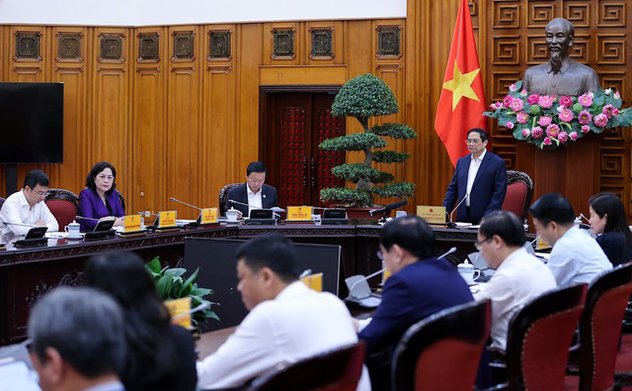 Chính phủ chỉ đạo tìm giải pháp giảm lãi suất cho vay, tháo gỡ vướng mắc cho thị trường trái phiếu doanh nghiệp và bất động sản