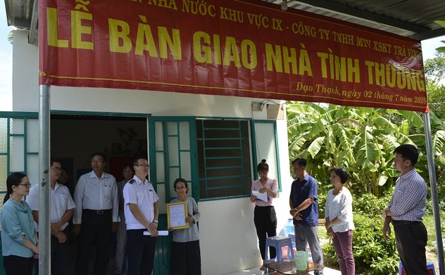 KTNN khu vực IX bàn giao căn nhà “Đại đoàn kết” cho hộ nghèo tại xã Đạo Thạnh, thành phố Mỹ Tho, tỉnh Tiên Giang