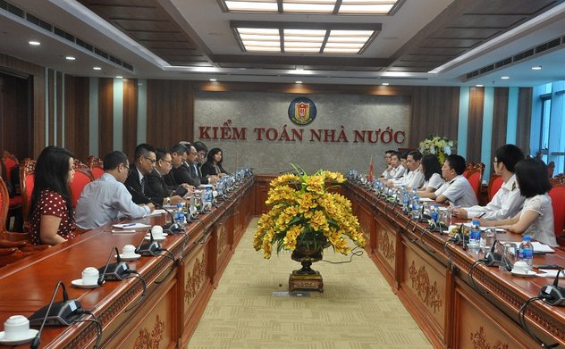 Phó Tổng Kiểm toán nhà nước Đặng Thế Vinh tiếp và làm việc với Phó Chủ tịch Kiểm toán nhà nước Inđônêxia Bahrullah Akbar
