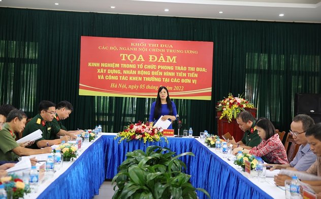 Tọa đàm chia sẻ kinh nghiệm trong tổ chức phong trào thi đua, nhân rộng điển hình tiên tiến